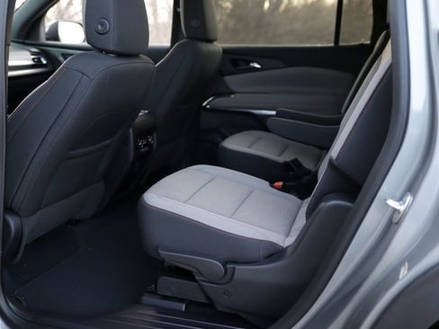 Used 2024 Chevrolet Traverse LT w/ Trailering Package image 26