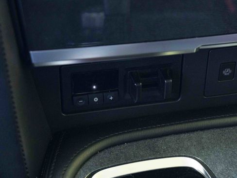 Used 2023 Nissan Armada SL w/ Midnight Edition Package RWD image 34