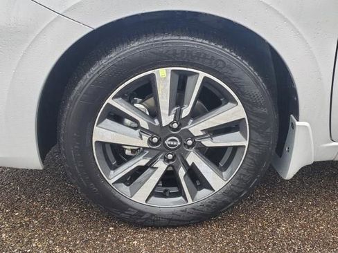 New 2025 Nissan Versa SV w/ Trunk Package image 9