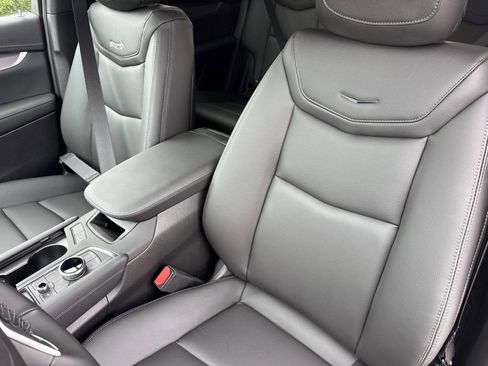 New 2026 Cadillac XT5 Luxury image 21