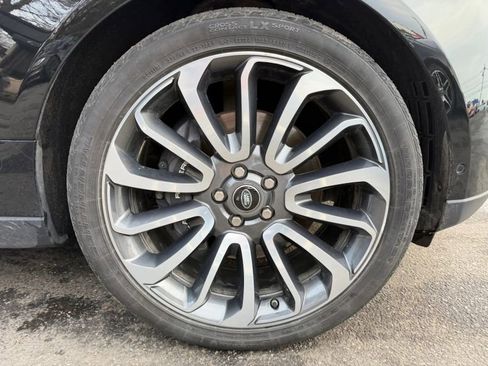 Used 2020 Land Rover Range Rover HSE image 38