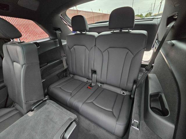 Used 2023 Audi Q7 3.0T Prestige w/ Prestige Package AWD/4WD image 22