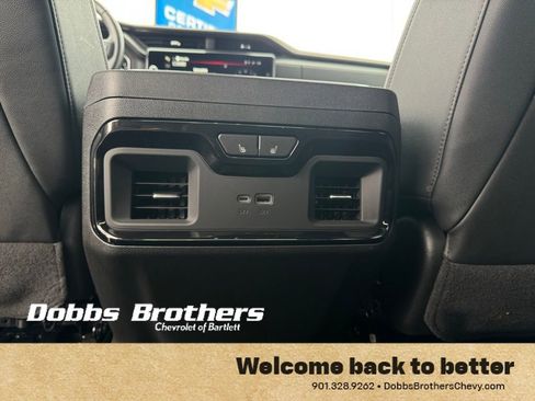 Used 2025 GMC Sierra 1500 AT4 image 36