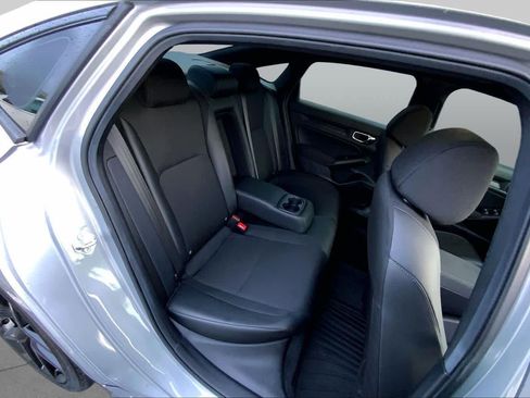 Used 2025 Honda Civic Sport image 19
