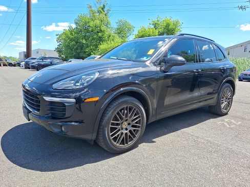 Used 2018 Porsche Cayenne Platinum Edition AWD/4WD image 1