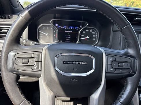 Used 2021 GMC Yukon Denali w/ Denali Premium Package AWD/4WD image 33