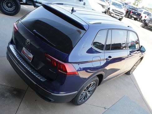 Used 2024 Volkswagen Tiguan SE AWD/4WD image 15