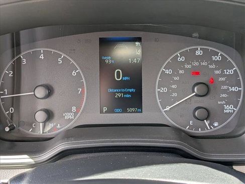 Used 2025 Toyota Corolla LE FWD image 11