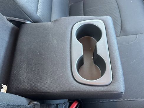 Used 2016 Chevrolet Malibu LT image 18