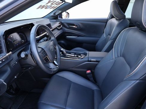 Certified 2025 Toyota Crown Signia w/ Advanced Technology Package image 10