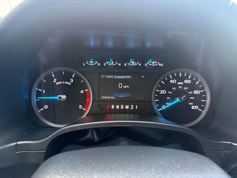 Used 2019 Ford F250 XL w/ STX Appearance Package image 32