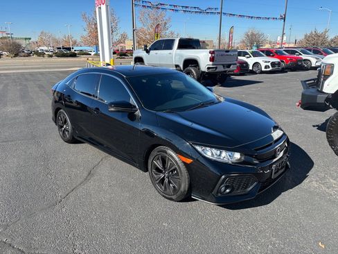 Used 2018 Honda Civic EX image 4
