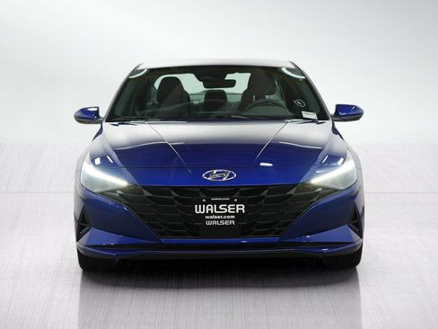 Used 2023 Hyundai Elantra SEL w/ Convenience Package FWD image 8