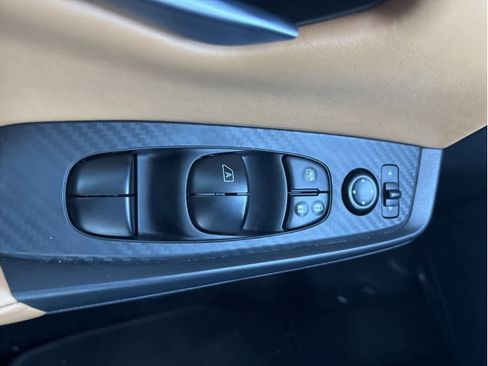 Used 2025 Nissan Sentra SV w/ SV Premium Package image 13