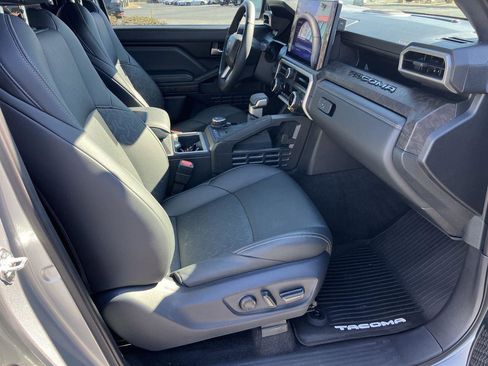 Certified 2024 Toyota Tacoma Limited image 38