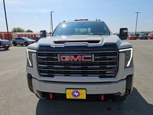 New 2026 GMC Sierra 3500 AT4 w/ AT4 Premium Plus Package image 8