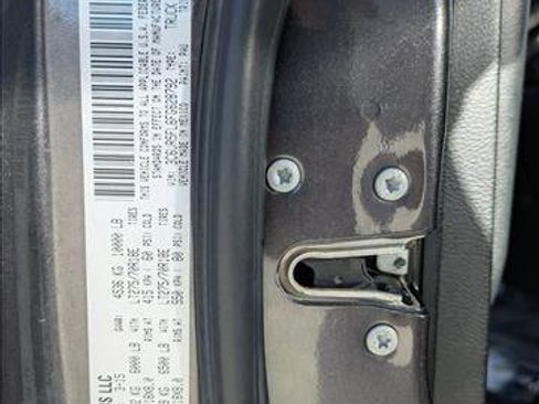 Used 2015 RAM 2500 Laramie w/ Convenience Group image 25