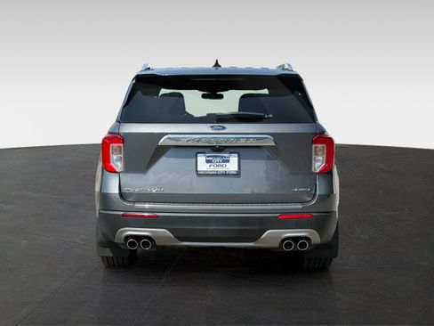 Used 2022 Ford Explorer Platinum w/ Equipment Group 601A AWD/4WD image 6