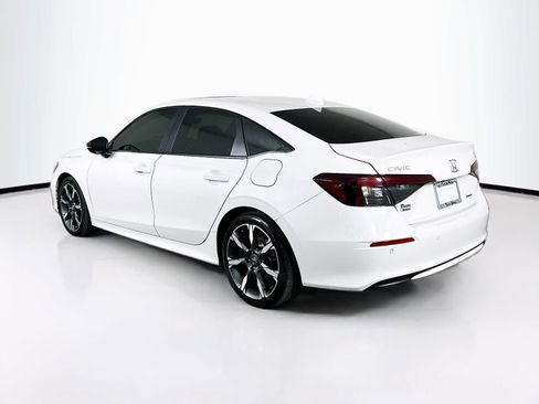 Used 2025 Honda Civic Sport Touring image 4