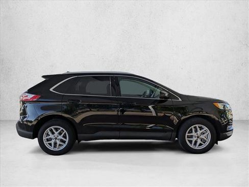 Used 2023 Ford Edge SEL w/ Convenience Package image 4