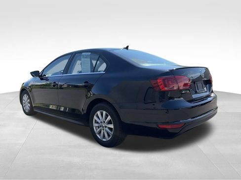 Used 2013 Volkswagen Jetta SE FWD image 14