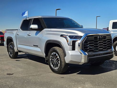 Used 2025 Toyota Tundra SR5 image 3