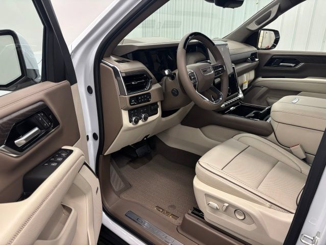 New 2026 GMC Yukon Denali w/ Denali Reserve Package AWD/4WD image 17