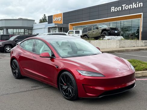 Used 2025 Tesla Model 3 Performance AWD/4WD image 2