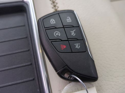 Used 2021 GMC Yukon XL Denali w/ Denali Premium Package image 37