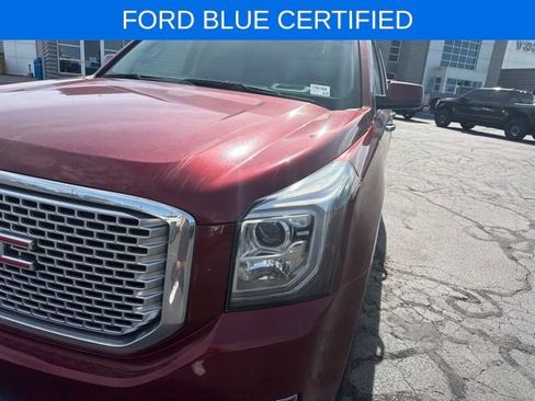 Used 2017 GMC Yukon Denali w/ Open Road Package AWD/4WD image 17