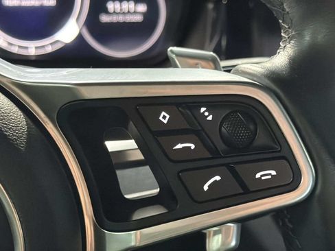 Used 2019 Porsche Cayenne AWD/4WD image 23