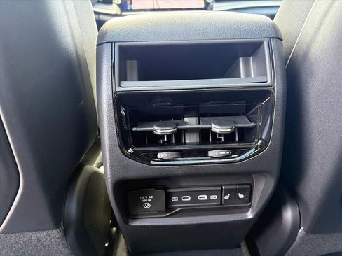 New 2026 Jeep Grand Cherokee Limited image 18