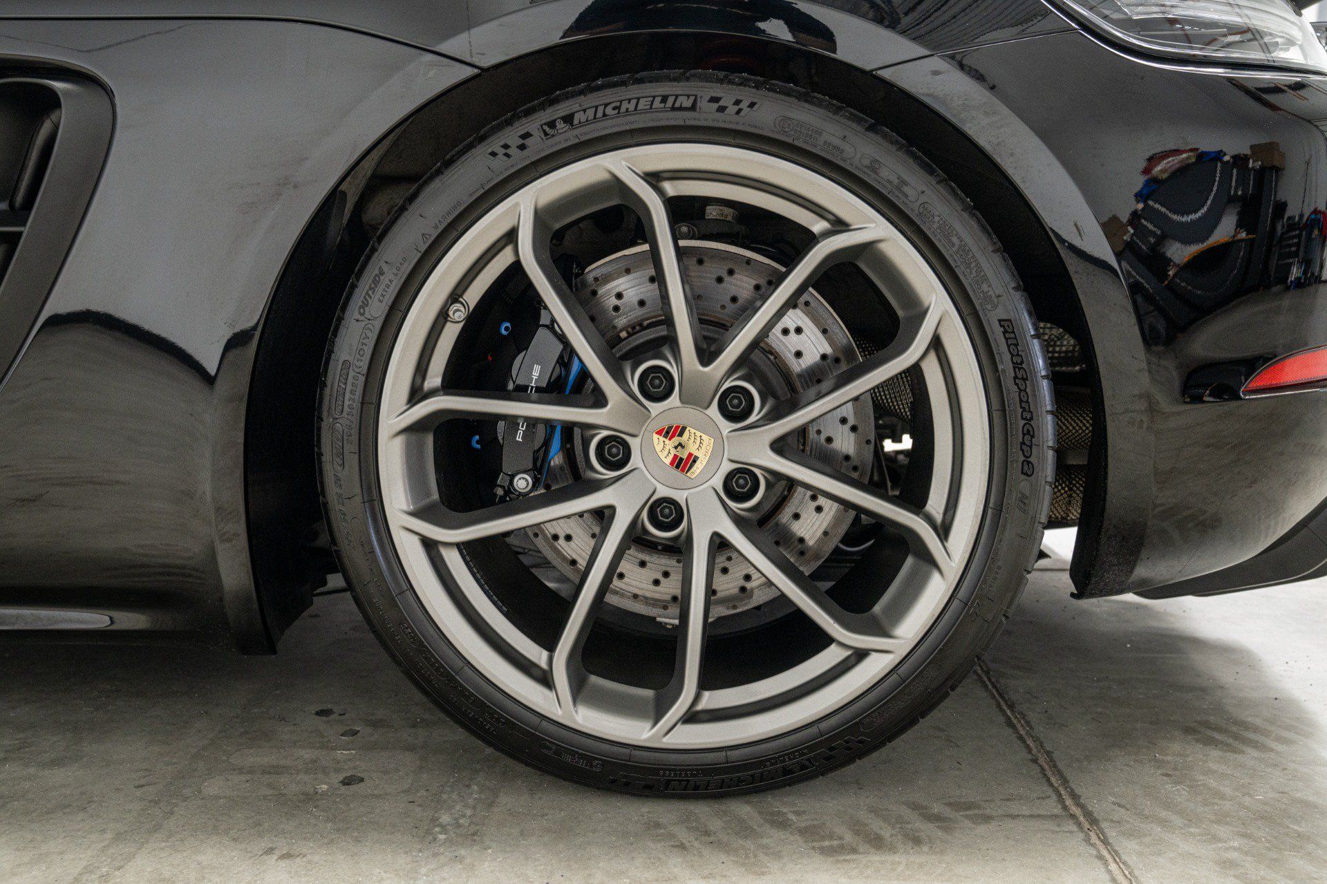 Used 2023 Porsche 718 Boxster Spyder RWD image 10