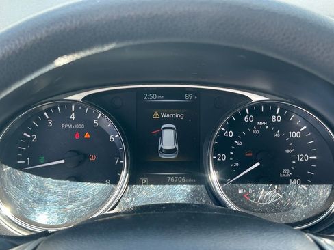 Used 2014 Nissan Rogue S AWD/4WD image 21