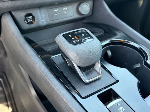 Used 2024 Nissan Rogue SV image 20