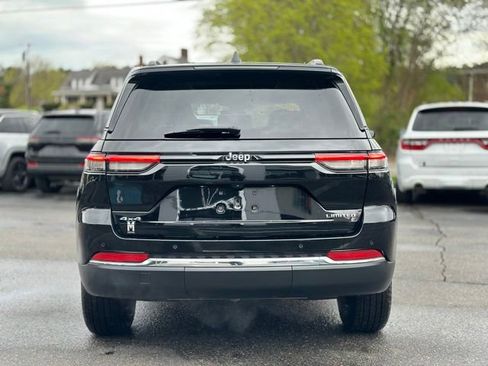 Used 2023 Jeep Grand Cherokee Limited AWD/4WD image 5
