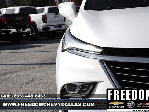 Used 2023 Buick Enclave Essence image 38