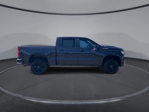 Used 2022 Chevrolet Silverado 1500 LT Trail Boss image 9
