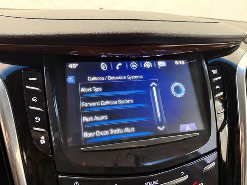 Used 2017 Cadillac Escalade ESV Luxury image 23