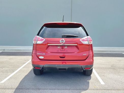 Used 2016 Nissan Rogue S AWD/4WD image 4