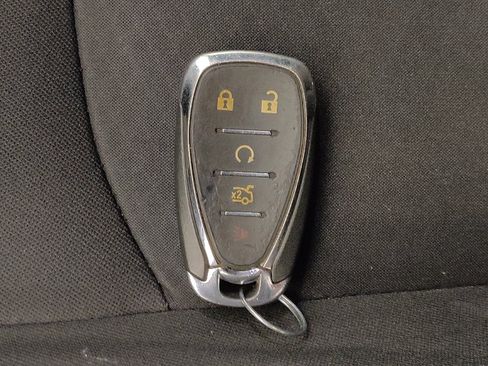 Used 2021 Chevrolet Malibu LT FWD image 32