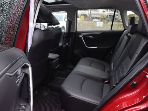 Used 2024 Toyota RAV4 Limited image 21