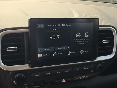 New 2026 Hyundai Venue SE FWD image 28