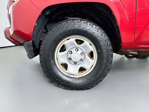 Used 2021 Toyota Tacoma SR AWD/4WD image 30