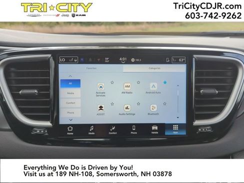 New 2026 Chrysler Voyager LX image 18