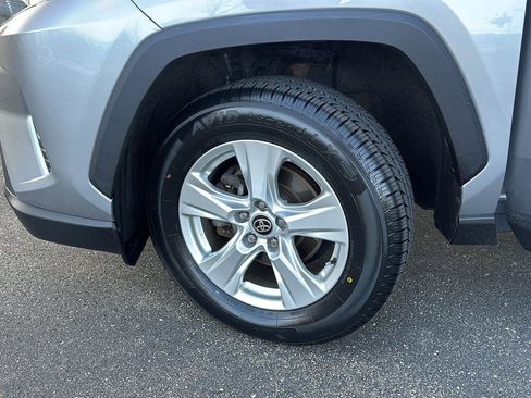 Used 2020 Toyota RAV4 XLE image 4