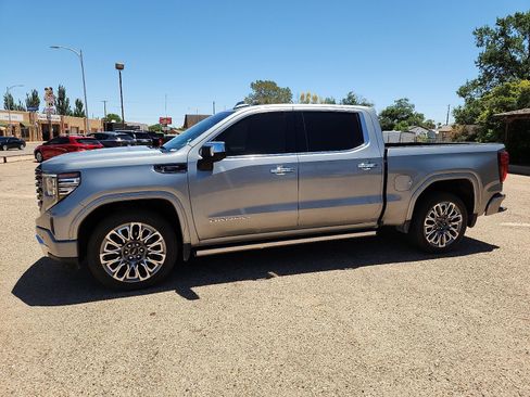 Used 2026 GMC Sierra 1500 Denali Ultimate AWD/4WD image 2