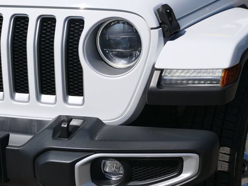 Used 2023 Jeep Wrangler Unlimited Sahara w/ LED Lighting Group AWD/4WD image 7