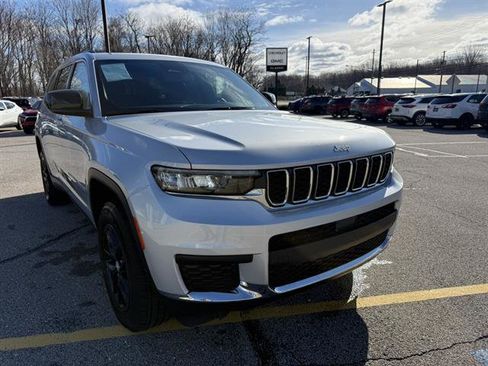 Used 2024 Jeep Grand Cherokee L Laredo w/ Luxury Tech Group I image 9