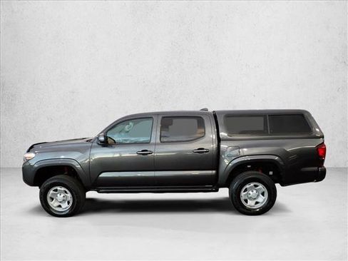 Used 2022 Toyota Tacoma SR image 2